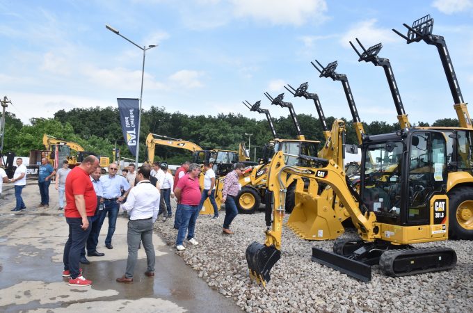 Bergerat Monnoyeur: Roadshow Caterpillar 2019